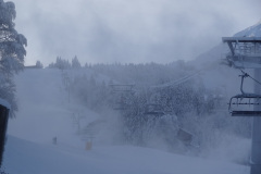 Nein es hatte keinen Nebel! Es ist nur Schnee von den Schneeerzeuger...